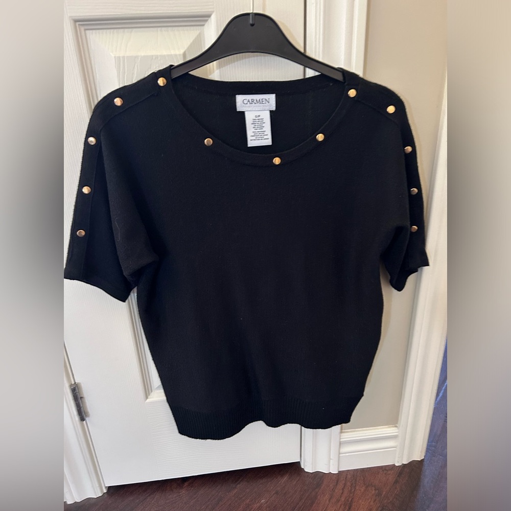 Carmen ladies sweater.